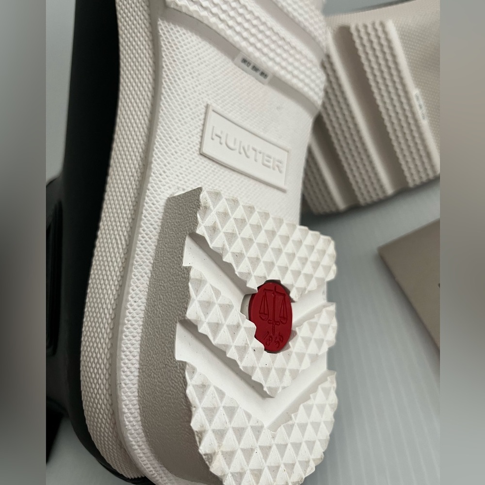 Hunter 100% Waterproof Original Chelsea Boots w/Side Elastic Gussets  sz US13 - Picture 12 of 14